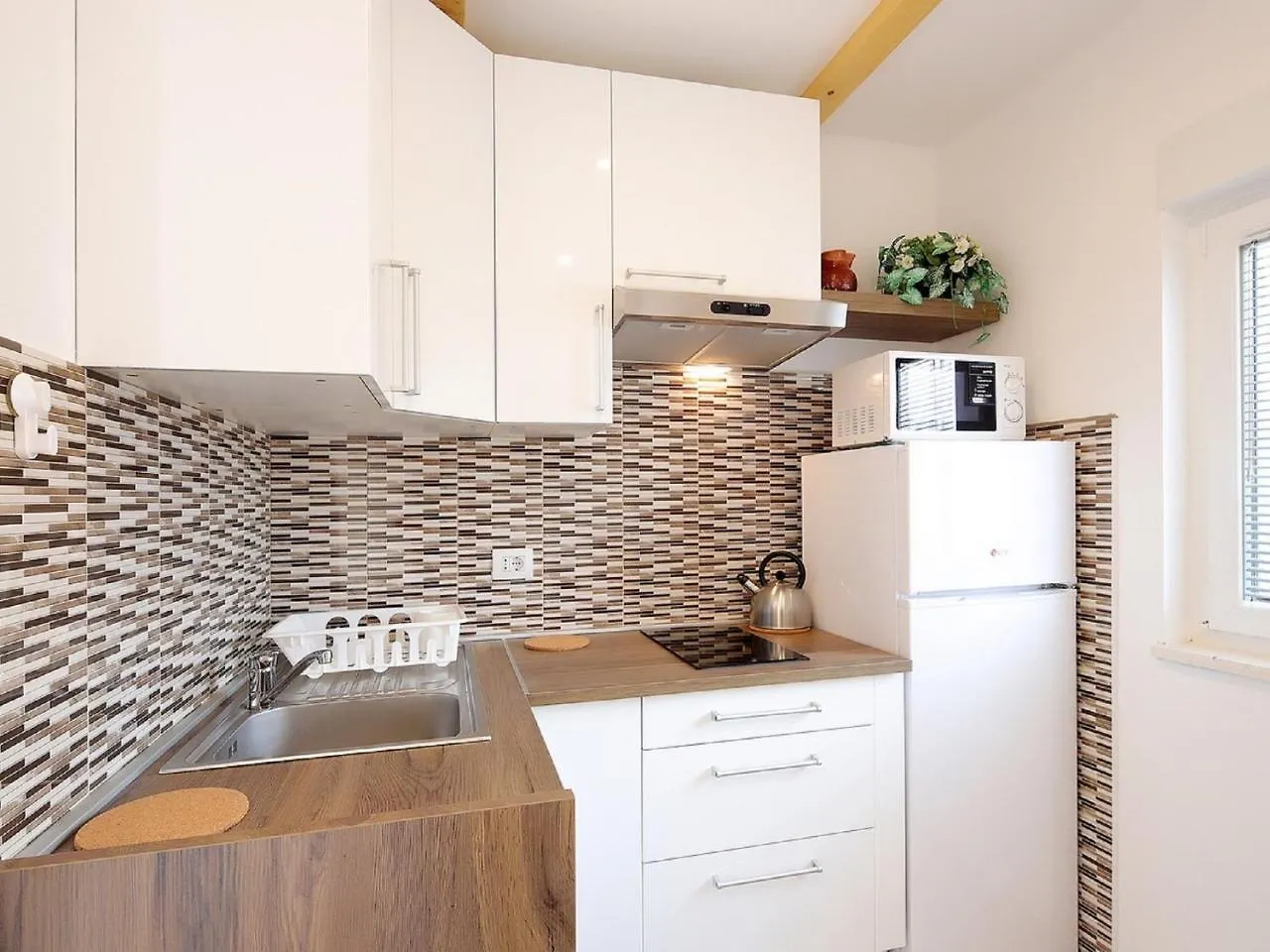 Exquisite Apartment In Ilo With Balcony Šilo