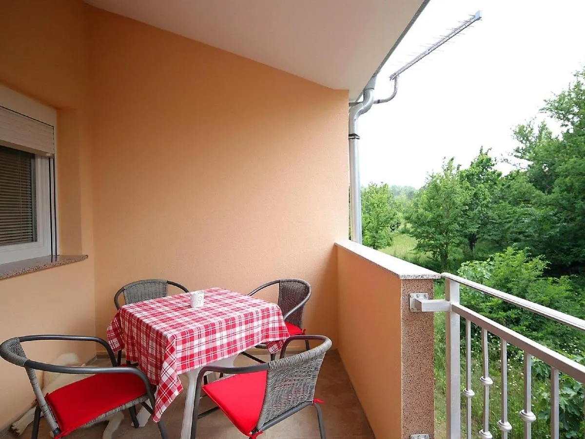 Exquisite Apartment In Ilo With Balcony Silo